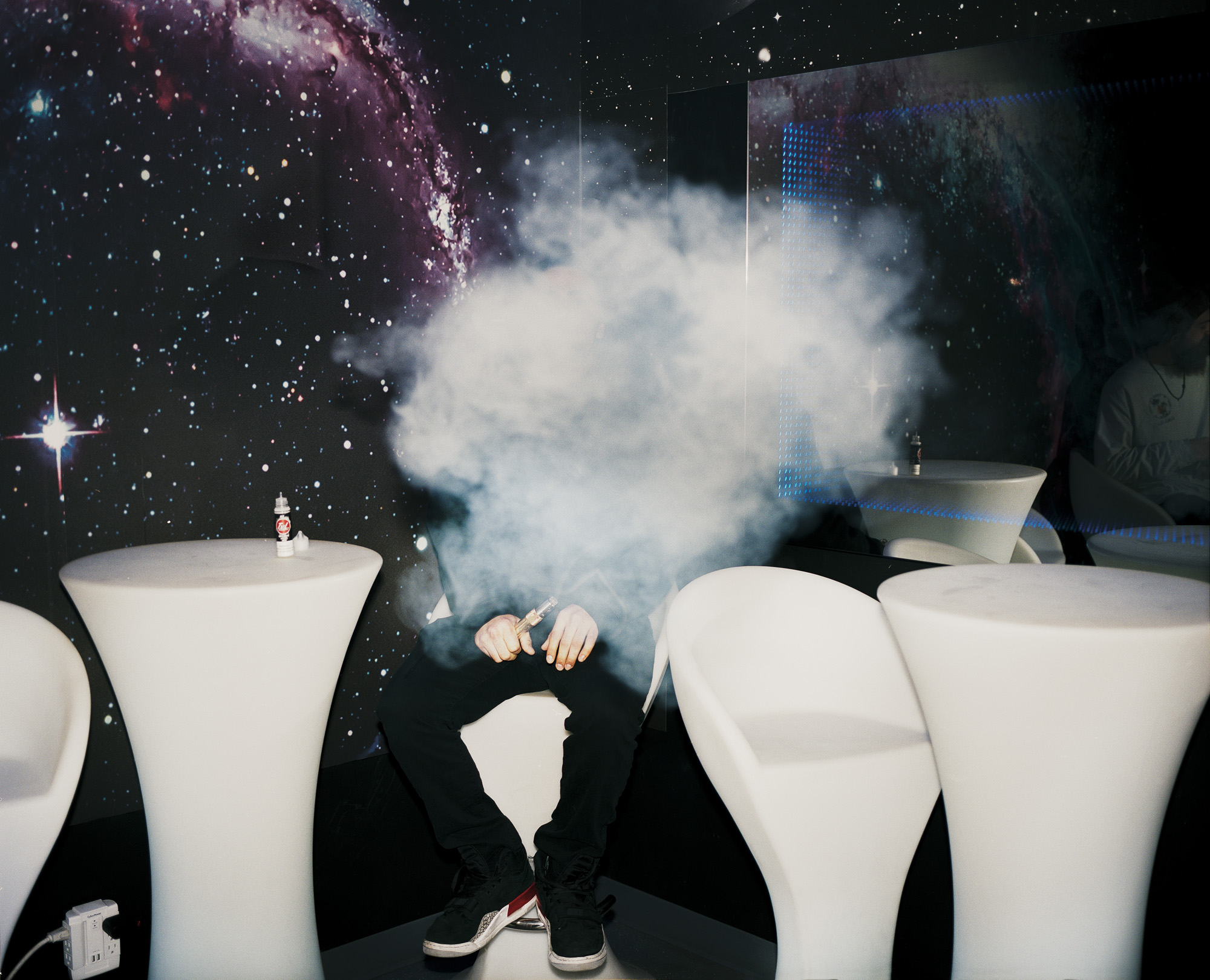wolf star smoker and vape Do Edibles Make Your Eyes Red? [See What Really Matters]